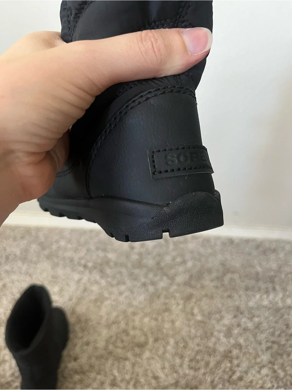 Sorel Black Quilted Slip-On Winter Boots in Black Children Size 11 NWOT